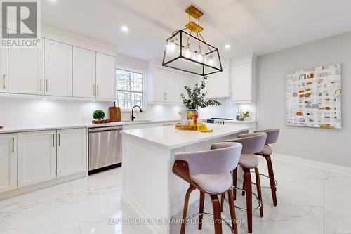 14224 Warden Avenue, Whitchurch-Stouffville, ON - Indoor Photo Showing Kitchen