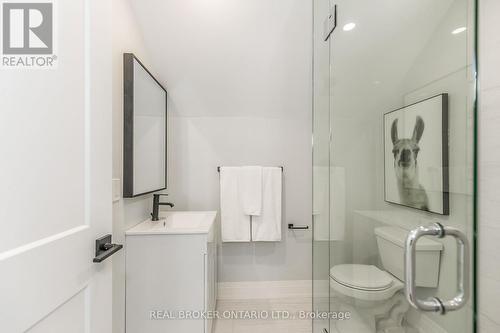 14224 Warden Avenue, Whitchurch-Stouffville, ON - Indoor Photo Showing Bathroom