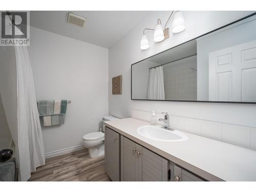 3138 Shetler Drive, West Kelowna, BC - Indoor Photo Showing Bathroom