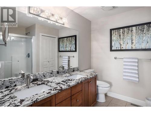 3656 Riviera Drive, Kelowna, BC - Indoor Photo Showing Bathroom