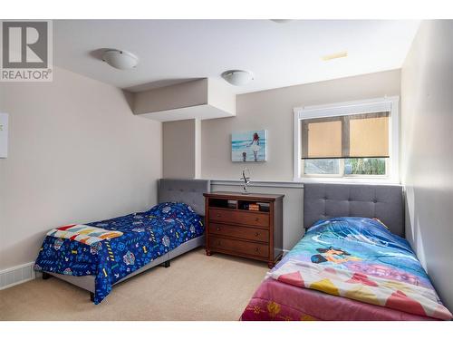 3656 Riviera Drive, Kelowna, BC - Indoor Photo Showing Bedroom