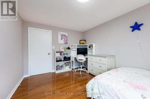 151 Grandview Avenue, Markham, ON - Indoor Photo Showing Bedroom