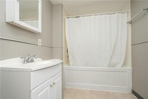 762 Pritchard Avenue, Winnipeg, MB - Indoor Photo Showing Bathroom