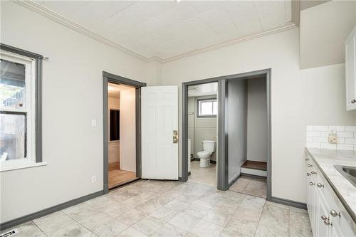 762 Pritchard Avenue, Winnipeg, MB - Indoor Photo Showing Kitchen