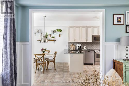 2037 Trawden Way, Oakville (Palermo West), ON - Indoor Photo Showing Kitchen