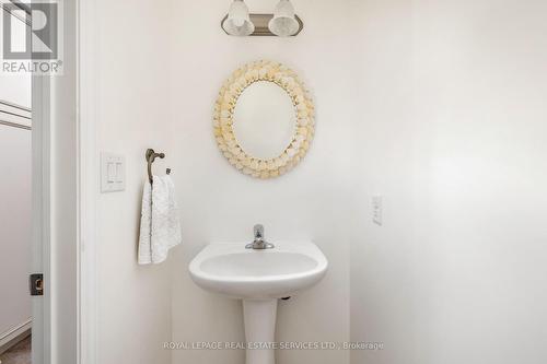 2037 Trawden Way, Oakville (Palermo West), ON - Indoor Photo Showing Bathroom