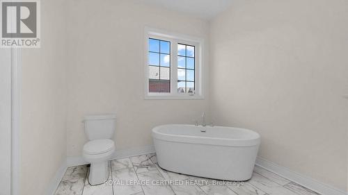 10096 Tenth Line, Halton Hills, ON - Indoor Photo Showing Bathroom