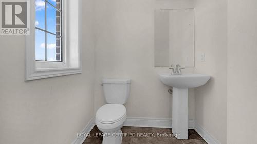 10096 Tenth Line, Halton Hills, ON - Indoor Photo Showing Bathroom