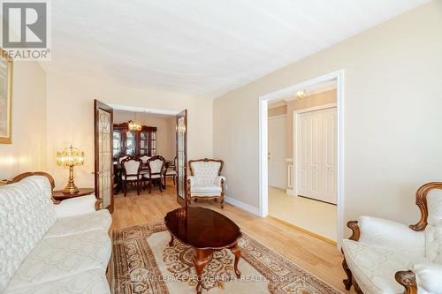 60 Indian Crescent, Hamilton (Burkholme), ON - Indoor Photo Showing Living Room