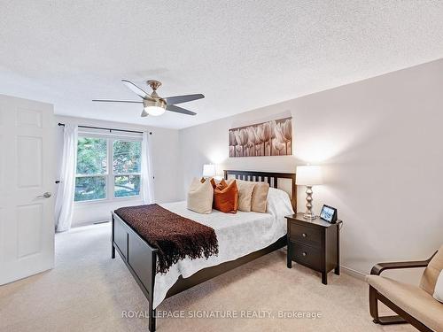 4008 Powderhorn Crt, Mississauga, ON - Indoor Photo Showing Bedroom