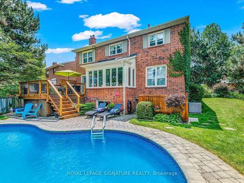 4008 Powderhorn Crt, Mississauga, ON - Outdoor With In Ground Pool