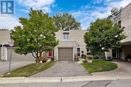 21 Snowshoe Millway Way, Toronto (St. Andrew-Windfields), ON - Outdoor With Facade