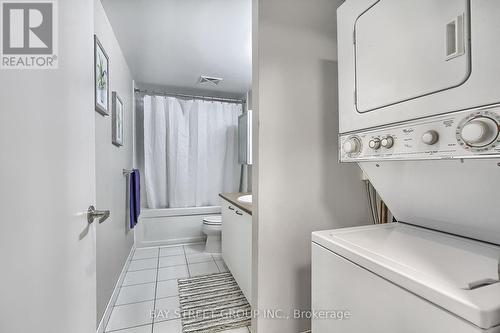 1508 - 22 Wellesley Street E, Toronto (Church-Yonge Corridor), ON - Indoor Photo Showing Laundry Room