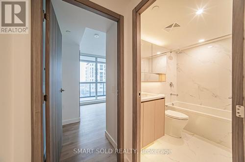 2811 - 38 Widmer Street, Toronto (Waterfront Communities), ON - Indoor Photo Showing Bathroom