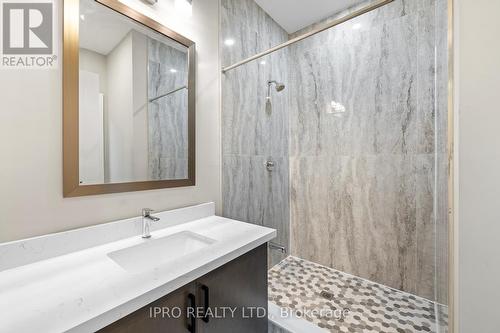 185 Burloak Drive, Oakville (Bronte West), ON - Indoor Photo Showing Bathroom