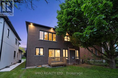 185 Burloak Drive, Oakville (Bronte West), ON - Outdoor