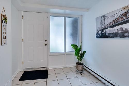 Entry - 6 Trudy Court|Unit #6, Dundas, ON - Indoor Photo Showing Other Room