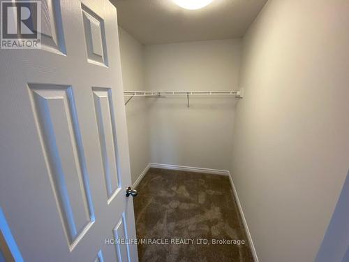 2966 Turner Crescent, London, ON - Indoor With Storage