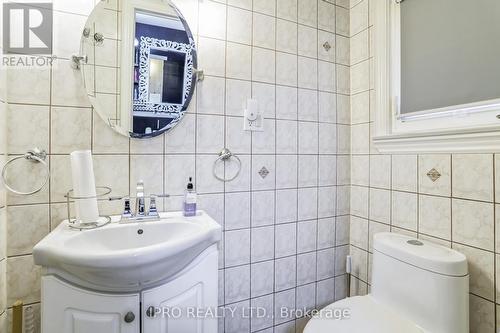 3484 Riverspray Crescent, Mississauga (Applewood), ON - Indoor Photo Showing Bathroom