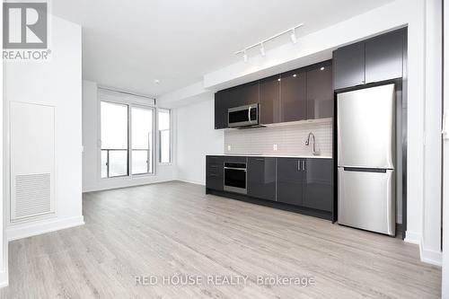 3915 - 1926 Lakeshore Boulevard W, Toronto (High Park-Swansea), ON - Indoor Photo Showing Kitchen