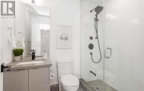 1129 - 2485 Taunton Road, Oakville (Uptown Core), ON - Indoor Photo Showing Bathroom