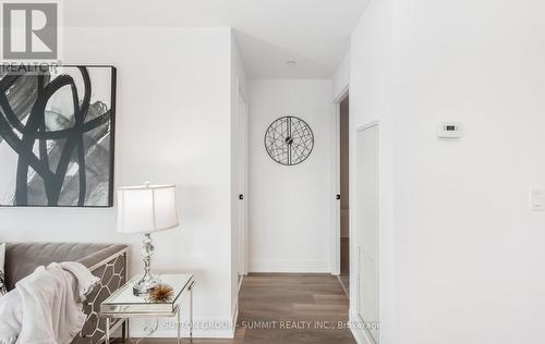 1129 - 2485 Taunton Road, Oakville (Uptown Core), ON -  Photo Showing Other Room