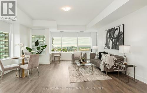 1129 - 2485 Taunton Road, Oakville (Uptown Core), ON - Indoor Photo Showing Living Room