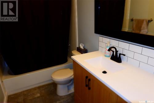 24B Kasper Crescent, Assiniboia, SK - Indoor Photo Showing Bathroom