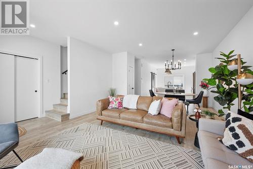 3135 Green Brook Road, Regina, SK - Indoor Photo Showing Living Room