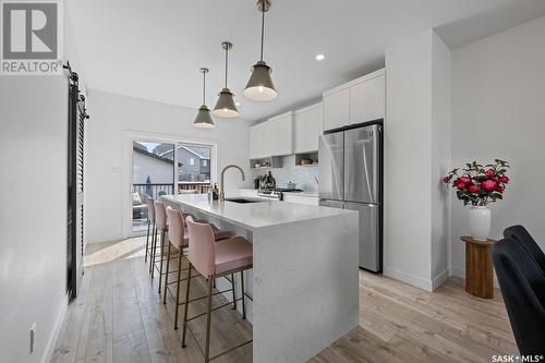 3135 Green Brook Road, Regina, SK - Indoor Photo Showing Kitchen With Upgraded Kitchen