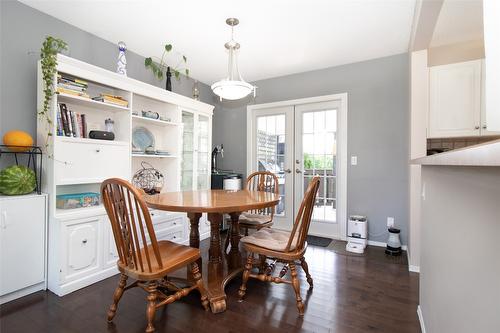 1310 Mary Court, Kelowna, BC - Indoor Photo Showing Dining Room