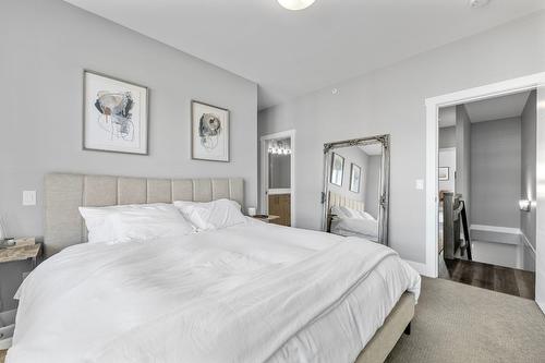 304-11581 Rogers Road, Lake Country, BC - Indoor Photo Showing Bedroom