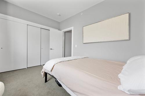 304-11581 Rogers Road, Lake Country, BC - Indoor Photo Showing Bedroom