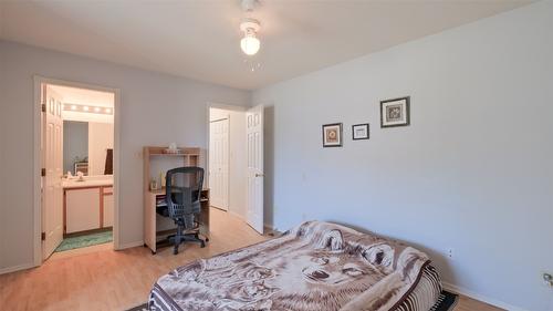 3206-415 Commonwealth Road, Kelowna, BC - Indoor Photo Showing Bedroom