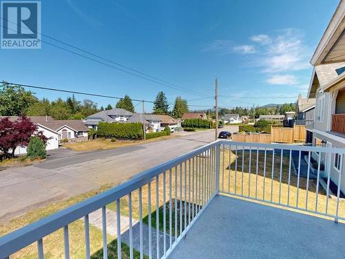 4608 Redonda Ave, Powell River, BC - Outdoor