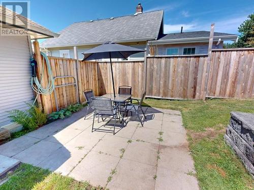 4608 Redonda Ave, Powell River, BC - Outdoor