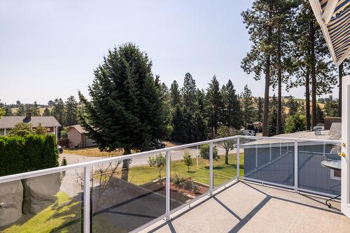 2280 Somerset Road, West Kelowna, BC - Outdoor