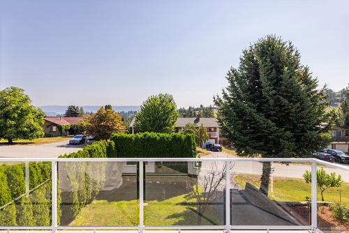 2280 Somerset Road, West Kelowna, BC - Outdoor