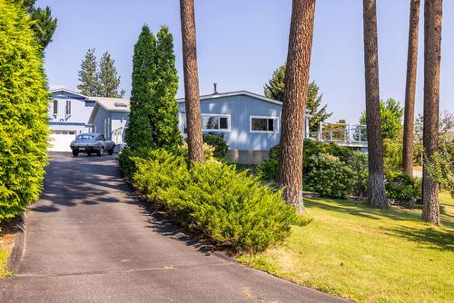 2280 Somerset Road, West Kelowna, BC - Outdoor