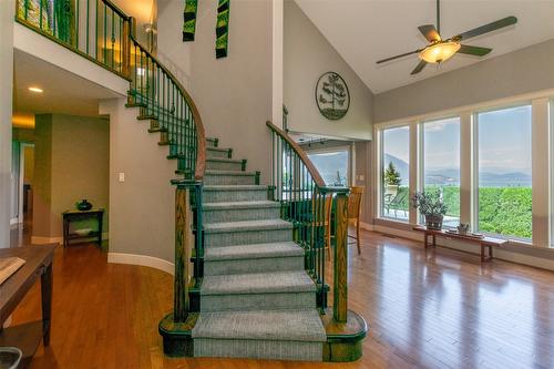 1501 18 Avenue, Salmon Arm, BC - Indoor Photo Showing Other Room