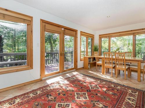 19 Finley Dr, Tiny, ON - Indoor Photo Showing Dining Room