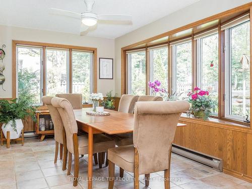 19 Finley Dr, Tiny, ON - Indoor Photo Showing Dining Room