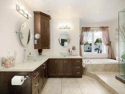 Ensuite bathroom - 