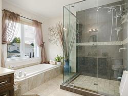 Ensuite bathroom - 