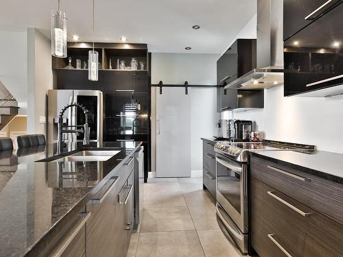 Kitchen - 134 Av. St-Germain, Saint-Denis-Sur-Richelieu, QC - Indoor Photo Showing Kitchen With Double Sink With Upgraded Kitchen