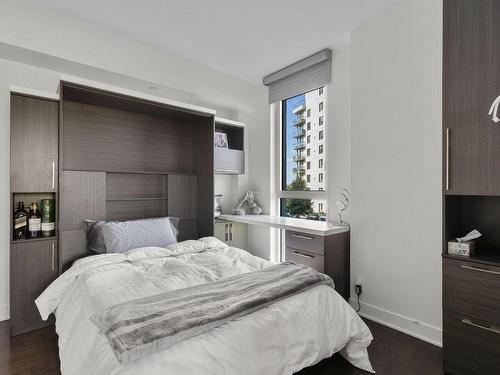 Bedroom - 203-4001 Rue Elsa-Triolet, Laval (Chomedey), QC - Indoor Photo Showing Bedroom