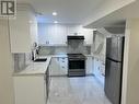 605 Patriot Lower Drive, Mississauga (Hurontario), ON  - Indoor Photo Showing Kitchen With Double Sink 