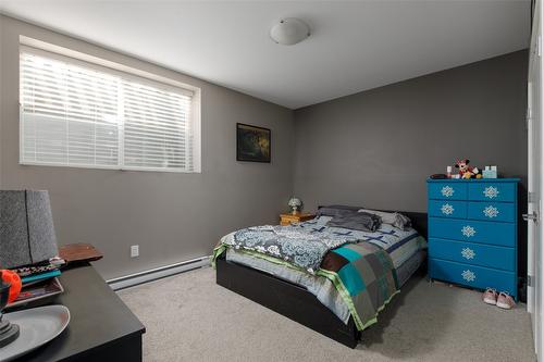 456 Cavell Place, Kelowna, BC - Indoor Photo Showing Bedroom