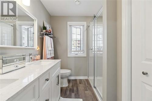 1510 Venetian Boulevard Unit# M7, Point Edward, ON - Indoor Photo Showing Bathroom