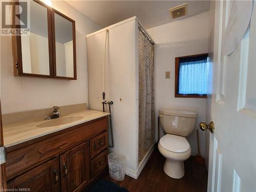 151 Earl'S Lake Road, Mattawa, ON - Indoor Photo Showing Bathroom